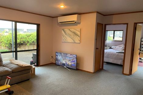 Photo of property in 32 Halcione Close, Flagstaff, Hamilton, 3210