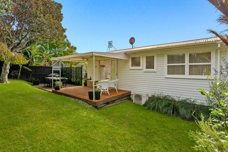 Photo of property in 2/19 Bishopgate Street, Birkdale, Auckland, 0626