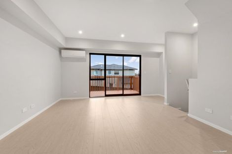 Photo of property in 9/17 Parker Avenue, New Lynn, Auckland, 0600
