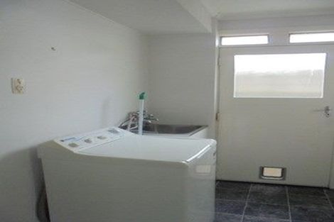 Photo of property in 25 Burrows Avenue, Karori, Wellington, 6012