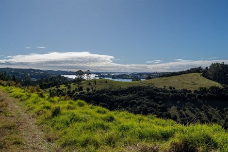 Photo of property in 93 Ranui Road, Karetu, 0283