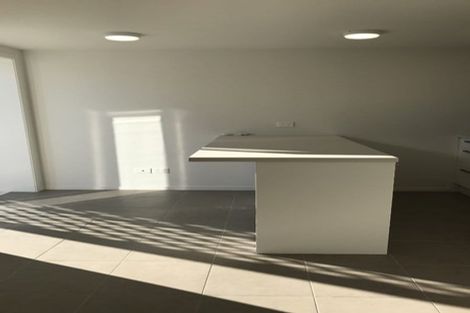 Photo of property in 1/53 Seaview Road, Glenfield, Auckland, 0629