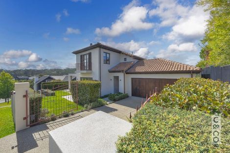 Photo of property in 8 Tauwaka Crescent, Riverhead, 0820