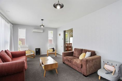 Photo of property in 59 Winters Road, Redwood, Christchurch, 8051