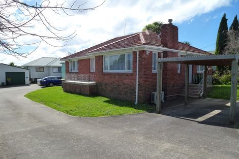Photo of property in 11 Sherwood Avenue, Te Atatu South, Auckland, 0610