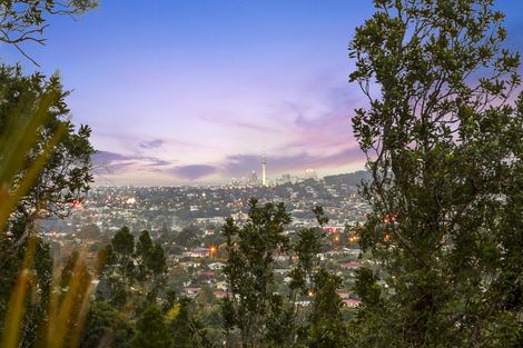 Photo of property in 50 Park Road, Titirangi, Auckland, 0604