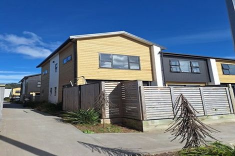 Photo of property in 2 Te Ara O Ralph Olsen, Wainuiomata, Lower Hutt, 5014