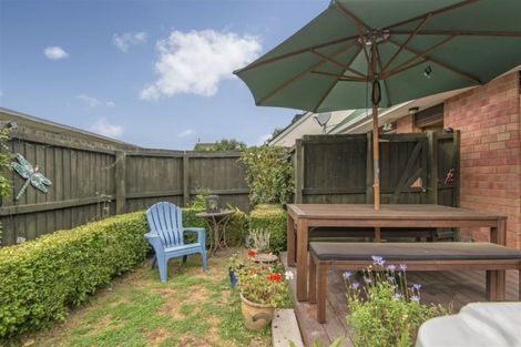 Photo of property in 9 Cherry Place, Casebrook, Christchurch, 8051
