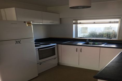 Photo of property in 74f6 Freyberg Street, Lyall Bay, Wellington, 6022