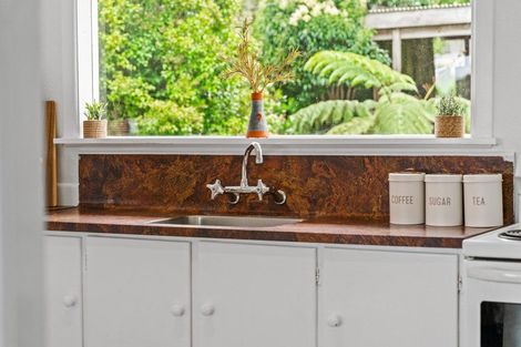Photo of property in 224 Don Buck Road, Massey, Auckland, 0614