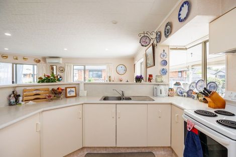 Photo of property in 121 Warwick Street, Feilding, 4702