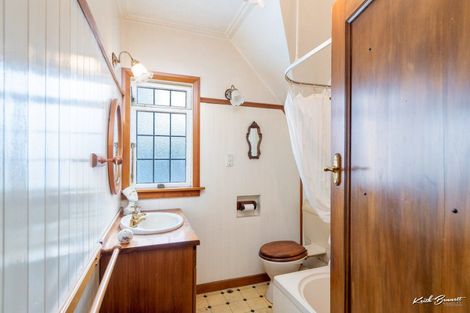 Photo of property in 34 Hinemoa Street, Waiwhetu, Lower Hutt, 5010