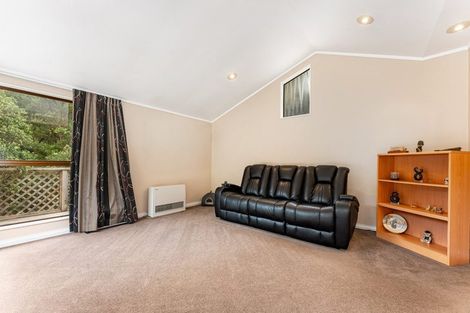 Photo of property in 15 The Mainsail, Whitby, Porirua, 5024