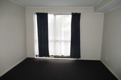 Photo of property in 22 Glen Close, Glen Eden, Auckland, 0602
