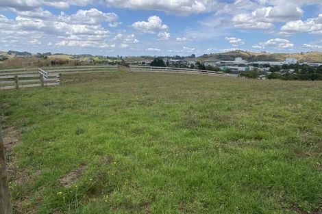 Photo of property in 15 Fraser Road, Pokeno, 2471