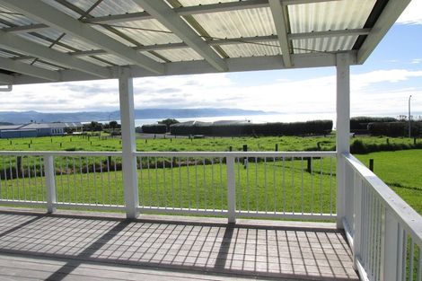Photo of property in 4 Waihinahina Way, Mahia, 4198
