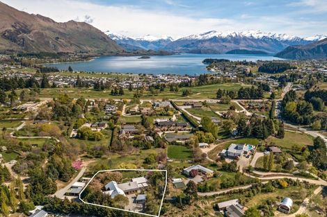 Photo of property in 46 Ballantyne Road, Wanaka, 9305
