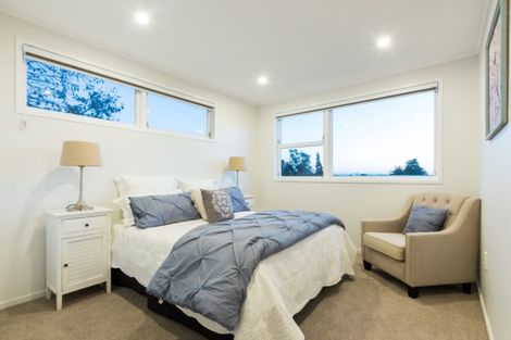 Photo of property in 176 Ti Rakau Drive, Pakuranga Heights, Auckland, 2010