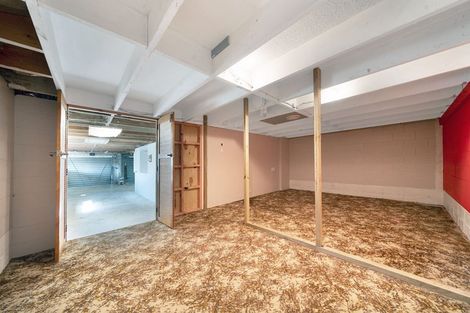 Photo of property in 10 Claverdon Drive, Massey, Auckland, 0614