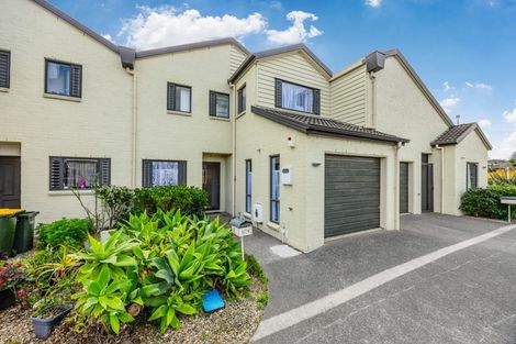Photo of property in 19/18 Alicante Avenue, Hillpark, Auckland, 2102
