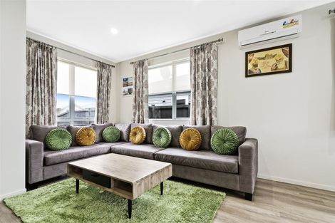 Photo of property in 14 Parton Road, Pukekohe, 2120