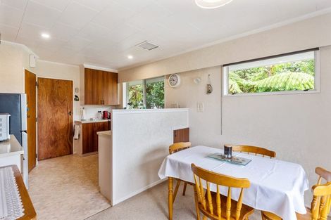 Photo of property in 5 Wakefield Grove, Waikanae, 5036