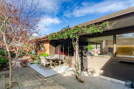 Photo of property in 1 Manu Grove, Waikanae, 5036