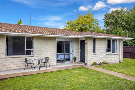 Photo of property in 51 Ambleside Drive, Burnside, Christchurch, 8053