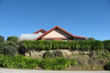 Photo of property in 58 Lucknow Road, Havelock North, 4130