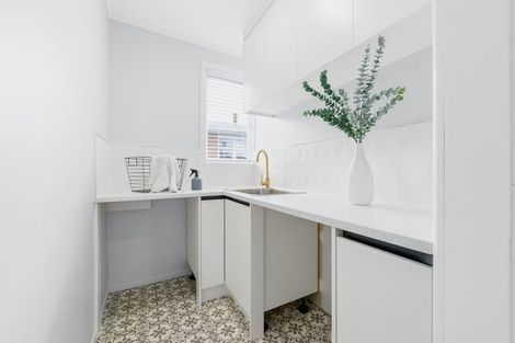 Photo of property in 55 Cook Street, Hamilton East, Hamilton, 3216