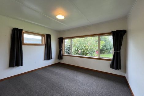 Photo of property in 1 Truby King Street, Merrilands, New Plymouth, 4312