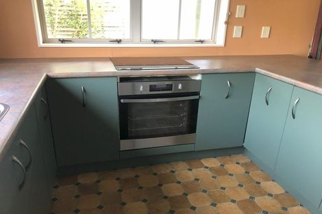 Photo of property in 4 Holly Court, Palmerston North, 4410