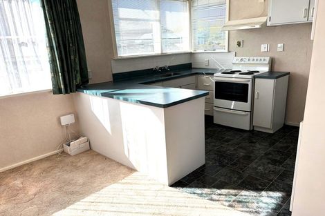 Photo of property in 9 Chamberlain Street, Dannevirke, 4930