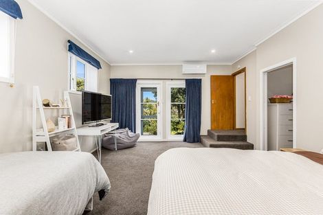 Photo of property in 33a Nevay Road, Miramar, Wellington, 6022
