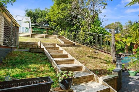 Photo of property in 23 Vista Crescent, Maoribank, Upper Hutt, 5018