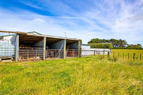 Photo of property in 2062 South Road, Otakeho, Hawera, 4678