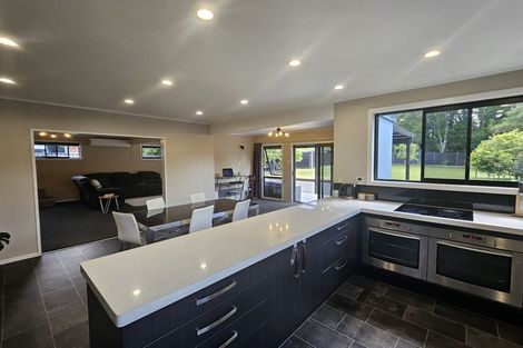 Photo of property in 36 Wanganui Road, Marton, 4710