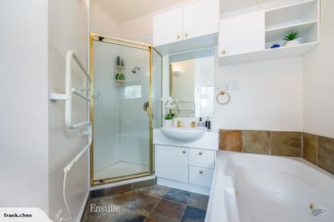 Photo of property in 1 Saint Ronans Avenue, Waterloo, Lower Hutt, 5011