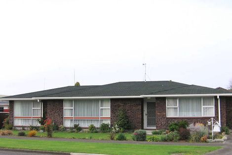 Photo of property in 14 East Street, Terrace End, Palmerston North, 4410
