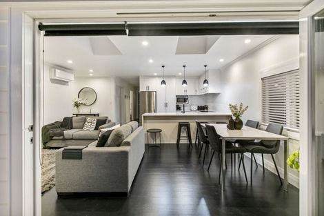 Photo of property in 1/11 Nelson Street, Papakura, 2110