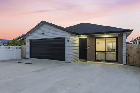 Photo of property in 42 Holcroft Street, Papakura, 2110