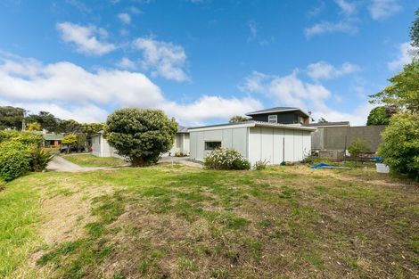 Photo of property in 5 Richard Street, Titahi Bay, Porirua, 5022