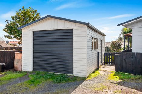 Photo of property in 106 Queen Street, Northcote Point, Auckland, 0627