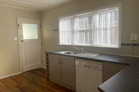 Photo of property in 77 Fraser Street, Wainuiomata, Lower Hutt, 5014