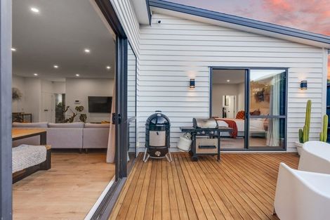 Photo of property in 3 Ropere Street, Kumeu, 0810