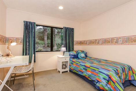 Photo of property in 22 Darcy Place, Massey, Auckland, 0614