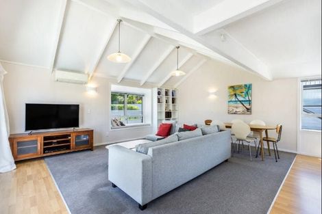 Photo of property in 112 Lake Terrace, Taupo, 3330