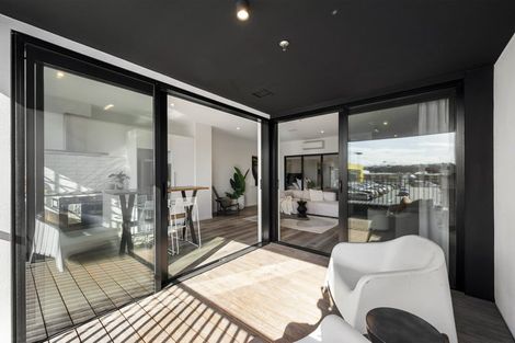 Photo of property in 206/2u Onepu Road, Kilbirnie, Wellington, 6022
