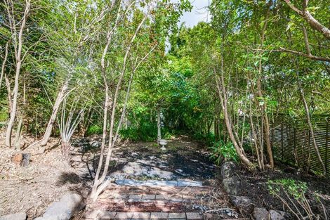 Photo of property in 84a/2 Avonleigh Road, Green Bay, Auckland, 0604
