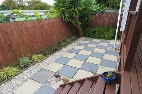Photo of property in 3/72 Portage Road, New Lynn, Auckland, 0600